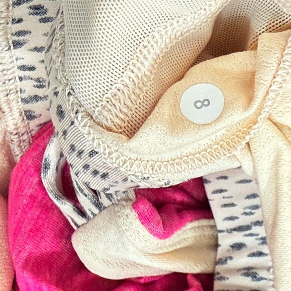 LULULEMON Wild Tank 8 Heather Jeweled Magenta Animal Print Attached Bra EUC B79 - Picture 6 of 6